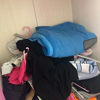 Montaj Hatası Dolabı Ve Karyolayı Kullanılamaz Hale Getirdi, Geri Dönüş Bekliyoruz