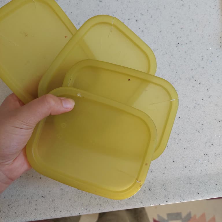 Lav Kapakları Çabuk Yırtılıyor Ücretsiz Değişim İstiyorum
