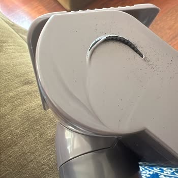 Üç Kez Kullanıldıktan Sonra Açılan Dyson Başlığın Ücretsiz Değişim İsteği