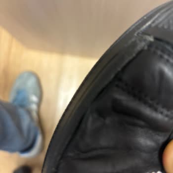 Sürekli Açılan Adidas Superstar Ayakkabıda Değişim Ve İade Talebi