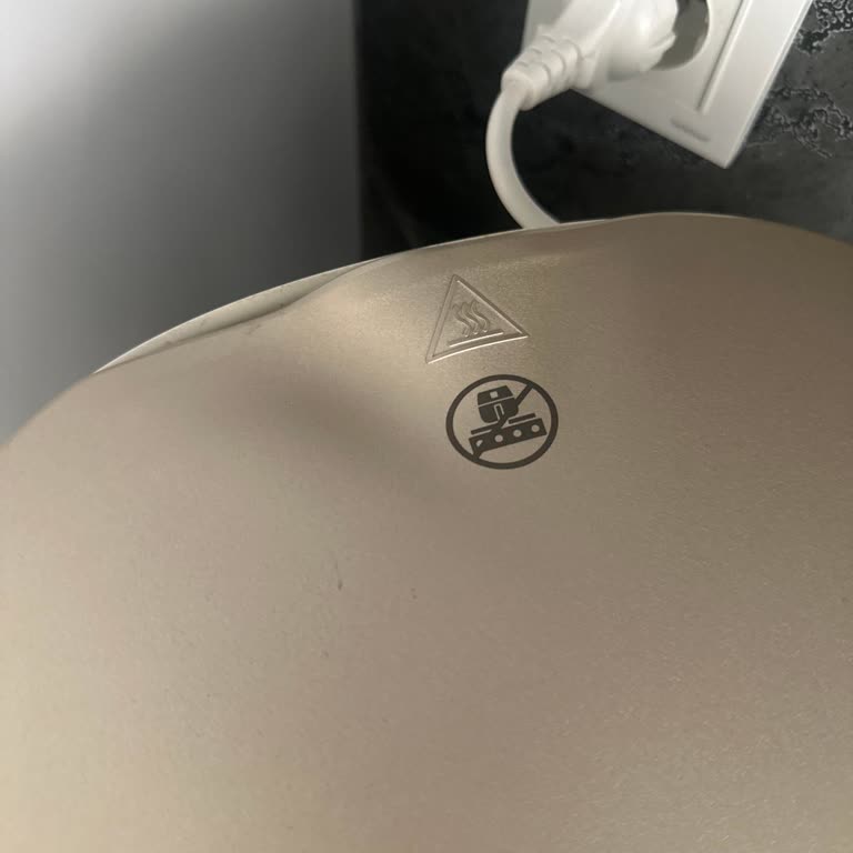 Az Kullanılan Philips Airfryer Kapağında Kabarma Ve Ücretsiz Onarım Talebi