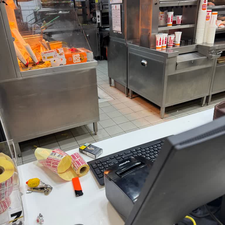 Geciken Servis Ve Soğuk Çiğ Ürünler Nedeniyle Ücret İadesi Talebi