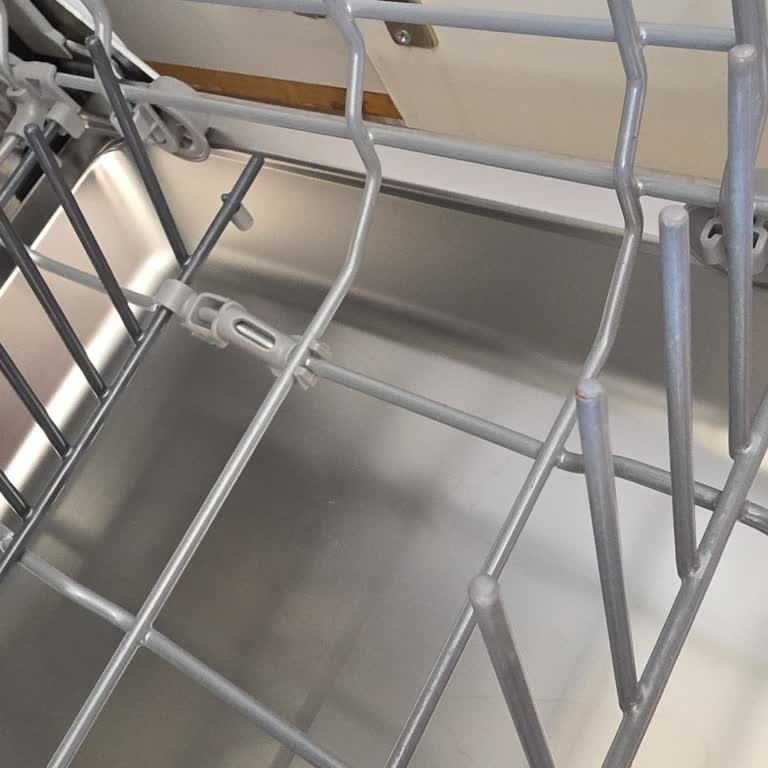 Bosch Bulaşık Makinesinde Alt Sepet Paslanması Ve Garanti Sürecinde Haksız Kullanıcı Hatası İddiası