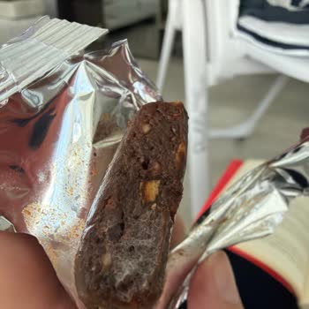 Küflenmiş Protein Barlar Gıda Güvenliği Ve Güven Kaybı