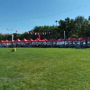 İzmit Anne-Çocuk Festivali'nde Eşitsiz Stant Koşulları Ve Ürün Hasarı