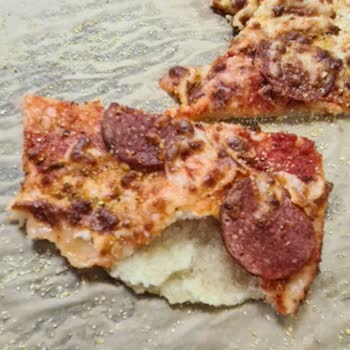 195 TL'lik Ücret İçin Kalitesiz Pizza Ve Kötü Şube Yönetimi