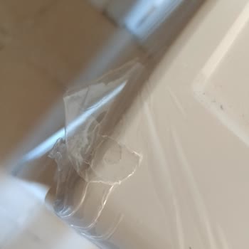 Teslim Edilen Teşhir Ve Hasarlı Ürünler, Sahte Evrak Ve Garanti Eksikliği Nedeniyle Tam İade Talebi