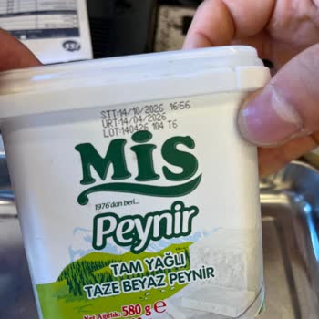 Simsiyah Kapaklı Bozulmuş Peynir, Şok Mağaza Personelinin İlgisiz Cevabı
