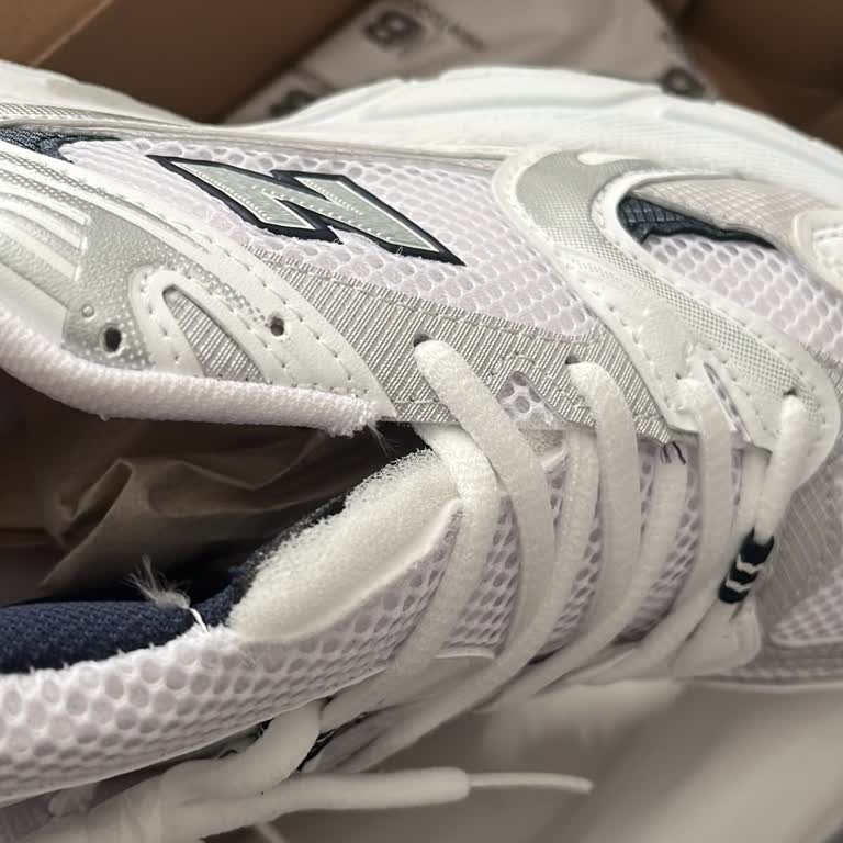 Sahte Ve Defolu New Balance 530 Ayakkabı İçin İade Ve Geri Ödeme Talebi