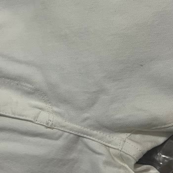 Mavi'den Gelen Kullanılmış Görünümlü Beyaz Jean Kalite Sorunu