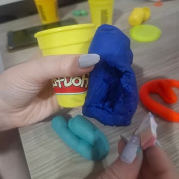 Play-Doh Setinde Sert Ve Sivri Plastik Parça: Çocuk Güvenliği Tehlikede