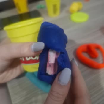 Play-Doh Setinde Sert Ve Sivri Plastik Parça: Çocuk Güvenliği Tehlikede