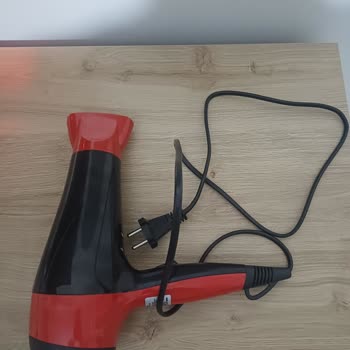 İlk Kullanımda Duman Çıkan Saç Kurutma Makinesi İçin İade Veya Değişim Talebi