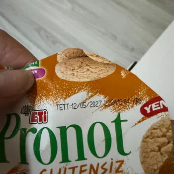 Migros Şubesindeki Eti Pronot Glütensiz Kurabiyede Kötü Koku Ve Bayatlık