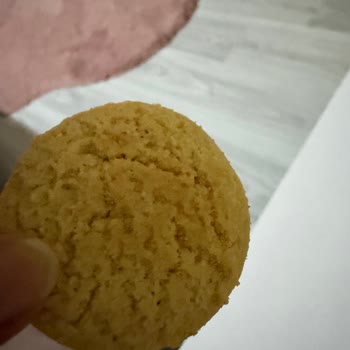 Migros Şubesindeki Eti Pronot Glütensiz Kurabiyede Kötü Koku Ve Bayatlık