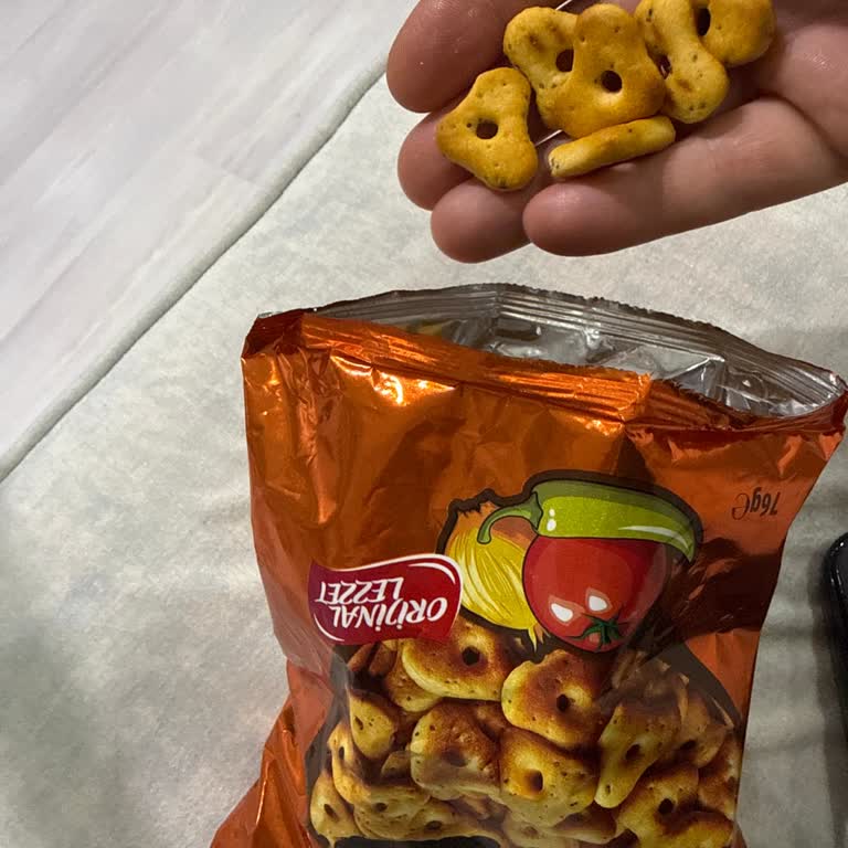 Eti Pizza Kraker Orijinal Lezzet’te Tuz Fazlalığı Ve Haşhaş Kaybı
