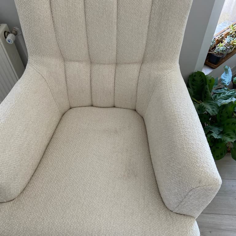 Ergül Mobilya Avcılar Şubesinde Yanlış Renk Ve Lekeli Koltuk Takımı Teslimi