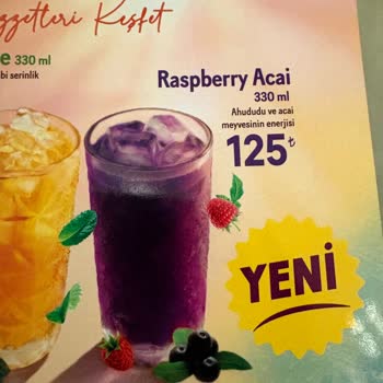 Raspberry Acai İçin Menünün Çektiği Görsel Ve Tat Farklılığı
