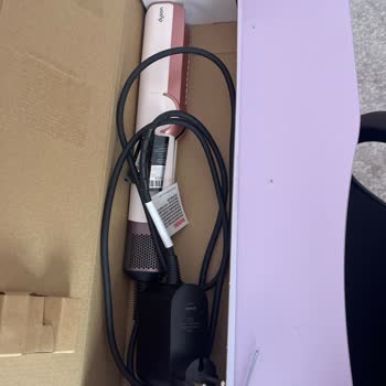 Dyson Airstrait İçin Orijinal Kutu Sağlanmadı Ve Ek Ücret Talep Edildi