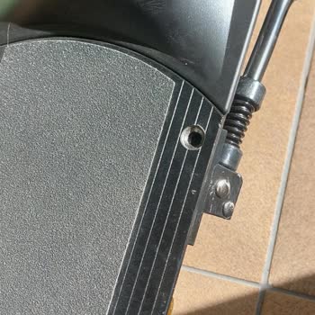 Eksik Ve Kısa Vidalar Nedeniyle Scooter Güvenlik Sorunu