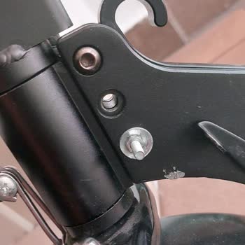 Eksik Ve Kısa Vidalar Nedeniyle Scooter Güvenlik Sorunu