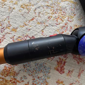 Servis Sonrası Dyson V16 Piston Aparatlarında Çizik Ve Aşınma