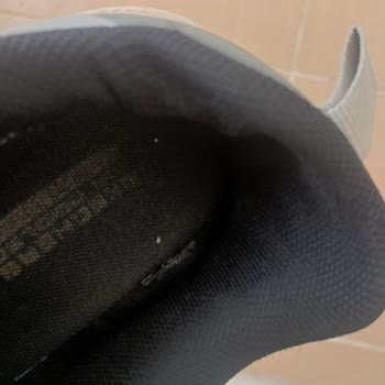 Skechers Ayakkabıda İç Yırtılma Ve Koku, Kısa Kullanıma Rağmen Değişim Ve İade Talebi