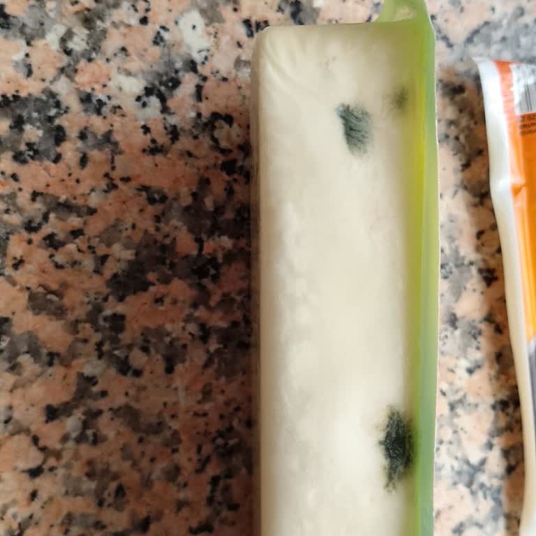 Mopas Pendik Kaynarca Şubesinde Küflü Kaşar Peyniri Gönderimi Gıda Güvenliğini Tehlikeye Atıyor