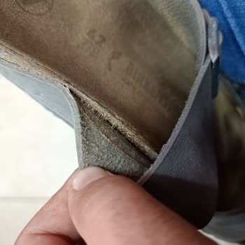 Birkenstock Arizona Terliği Kısa Sürede Mantar Tabanı Dağılması Ve Yan Kısımların Açılması