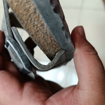 Birkenstock Arizona Terliği Kısa Sürede Mantar Tabanı Dağılması Ve Yan Kısımların Açılması