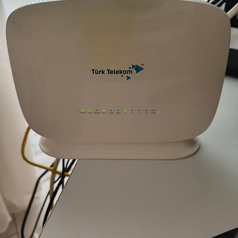 Altı Gün Kesintili İnternet Ve Fatura İadesi Talebi