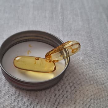 Omega 3 Balık Yağında Şiddetli Koku Ve Patlamış Kapsüller