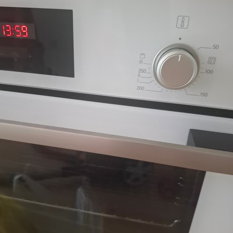 Bosch Alınmayan Ocağın Kayıtlara Eklenmesi Ve Söz Verilen Süpürgenin Teslim Edilmemesi