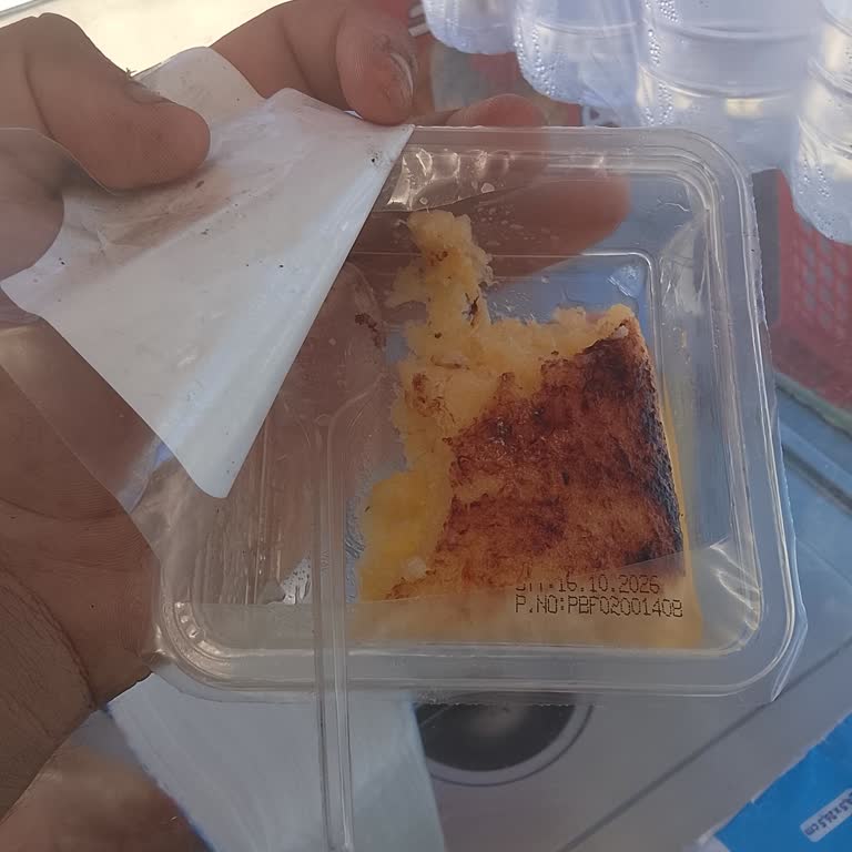 Şok Marketler Satılan Bozuk Buğra Peynir Helvası İçin İade Ve Denetim Talebi