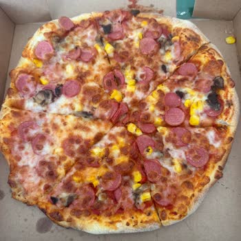 Kıl İçeren Ve Yanlış Pizza Teslimatı İçin İade Talebi
