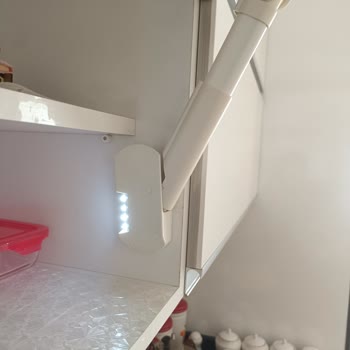 Dolap Pistonu Çalışmıyor Ve Değişim Talep Ediyorum