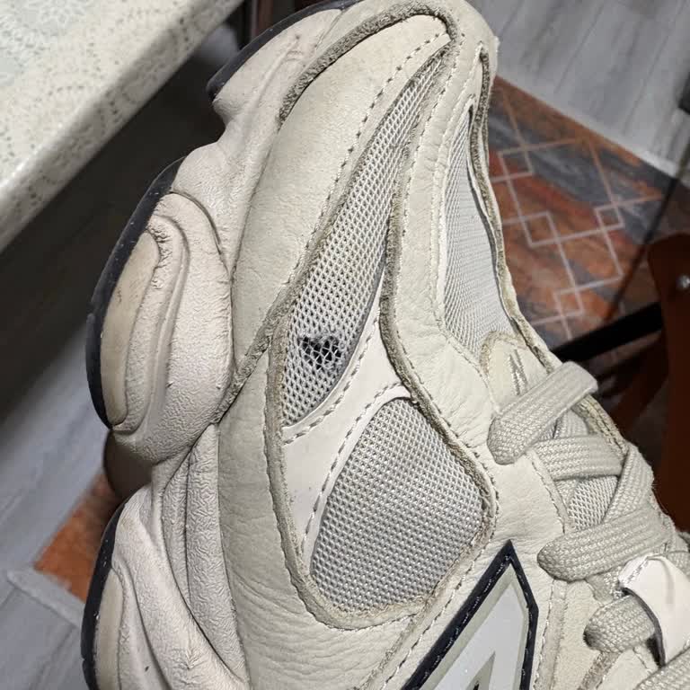 New Balance Ayakkabısında Hızlı Yırtılma Ve Bilgilendirme Eksikliği