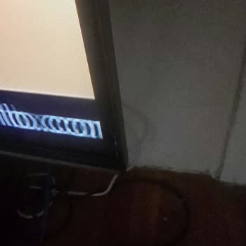70 Bin TL'lik TCL Televizyonda Sürekli Ekran Açıklığı Ve Garantili Servis İhmali