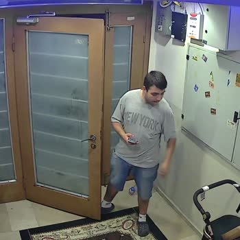 Kargolar Apartman Girişine Atılıyor, Kapı Teslimatı Talep Ediyorum