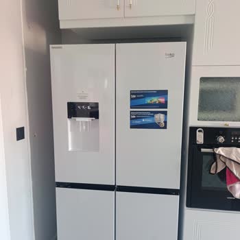 Buzluk Çalışmıyor, Servis Çözüm Sağlamıyor Ve Ürün Değişimi Bekliyorum