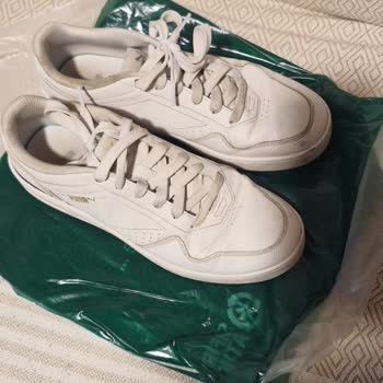 Yan Tarafı Açılan Puma Sneaker İçin Para İadesi Talebi