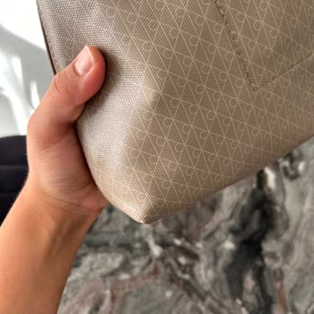Calvin Klein Markalı Çantada Erken Köşe Soyulması Ve Değişim Talebi
