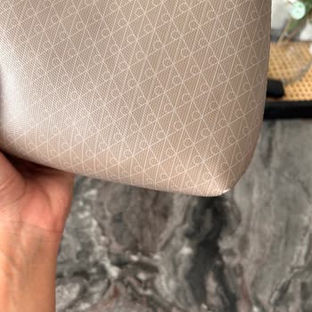Calvin Klein Markalı Çantada Erken Köşe Soyulması Ve Değişim Talebi