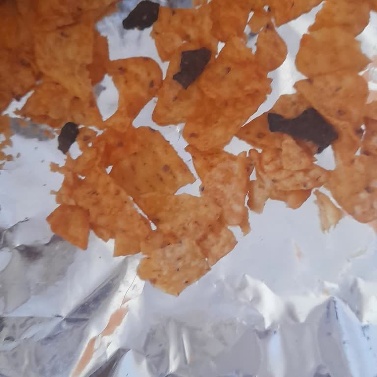 BİM Yanmış Cips Ürünü İçin Sağlık Endişesi Ve Özür Talebi