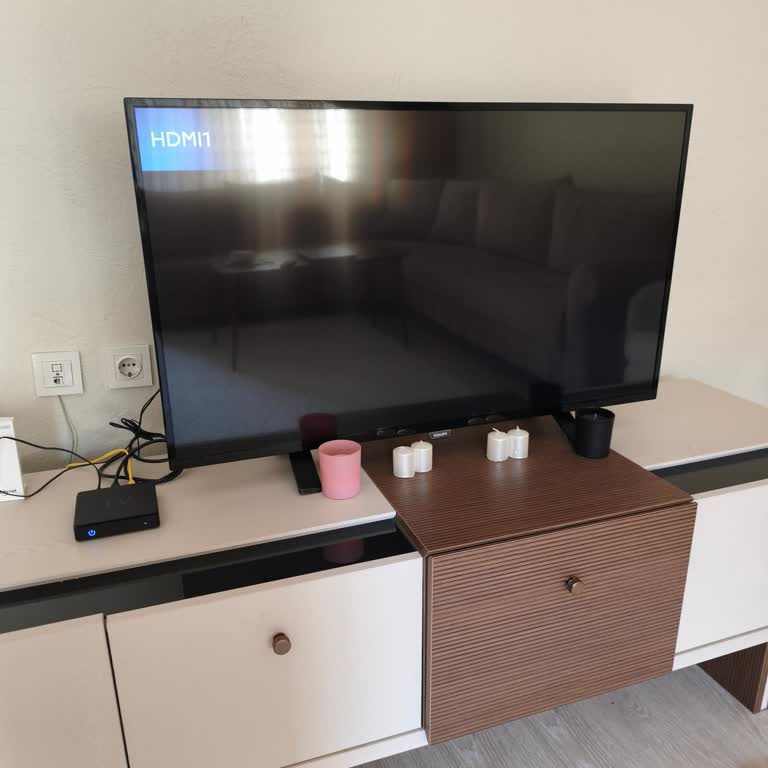 Beş Gün Süreyle Televizyon Kesintisi, Servis Yönlendirilmemesi Ve Müşteri Hizmetleri İlgisizliği