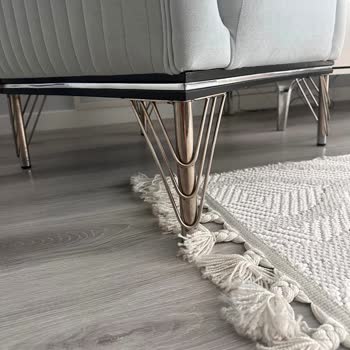Ayıplı Koltuk Takımı Sürekli Tamir Ediliyor, Değişim Talep Ediliyor