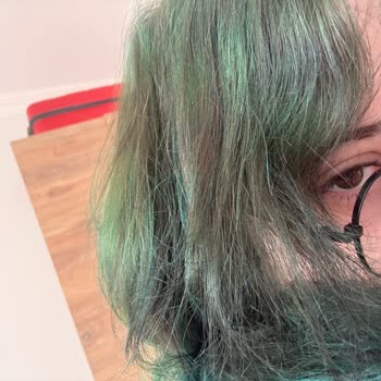 İki Kez Uygulama Sonrası Manic Panic Saç Boyası Renk Değişikliği Yapmadı, Orijinal Ürün Talebi