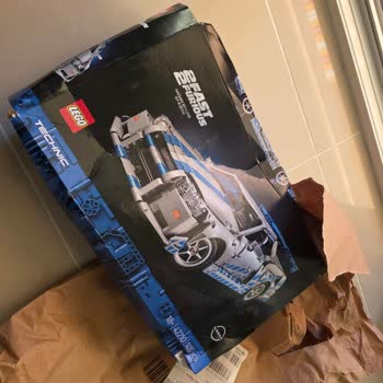Hasarlı Lego Seti Ve Yetersiz Telafi