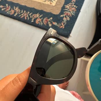Ray-Ban Gözlüğünün Renk Atması Ve Atasun Optik'ten Değişim Talebi