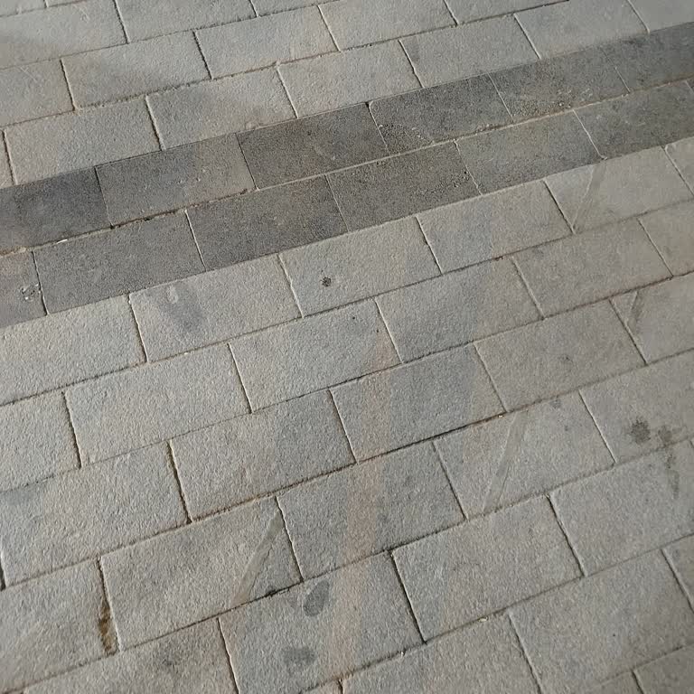 E-Bebek Şubesinde Çocuklara Saygısız Davranış Ve Küçümseyici Sözler